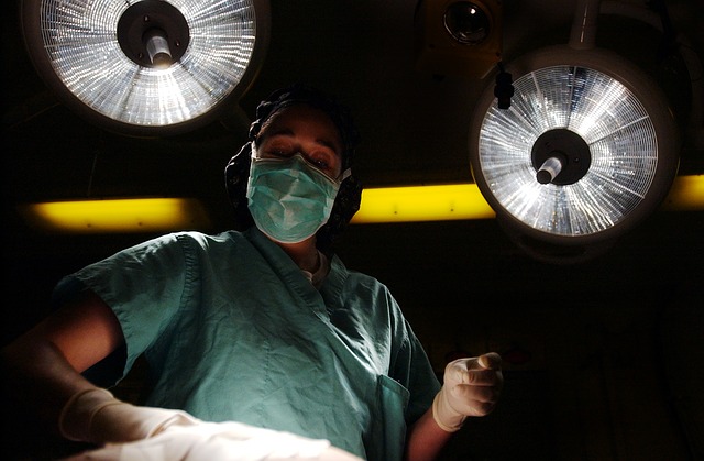 NHS'ten Umutlandıran Haber: Doğmamış Bebekler için Spinal Cerrahi Desteği